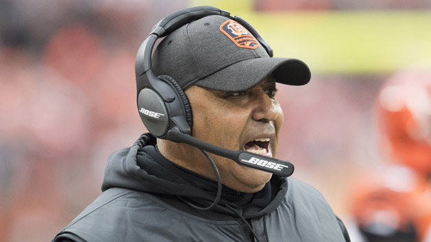 Dec 23, 2018; Cleveland, OH, USA; Cincinnati Bengals head coach Marvin Lewis yells from the sideline during the first half against the Cleveland Browns at FirstEnergy Stadium. Photo Credit: Ken Blaze-USA TODAY Sports