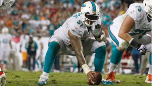 Surgery sidelines Dolphins’ Pouncey, Moreno