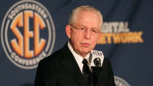 SEC, Slive taking lead in push for autonomy