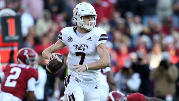 Nov 10, 2018; Tuscaloosa, AL, USA; Mississippi State Bulldogs quarterback Nick Fitzgerald (7) looks to pass against Alabama Crimson Tide during pregame at Bryant-Denny Stadium. Photo Credit: Marvin Gentry-USA TODAY Sports