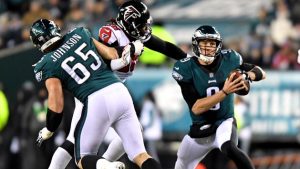 Eagles open title defense vs. Falcons without Wentz