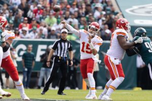 Last-place Chiefs aim for turnaround at Washington