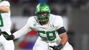 Ducks’ LT Sewell opts out to prepare for 2021 draft
