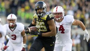 Oregon TE Brown out for year; Grasu status unknown