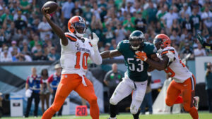 NFL Notebook: Browns turn back to Griffin at QB