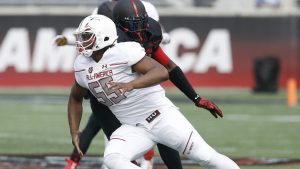 FBS Notebook: Top recruit yet to make up mind