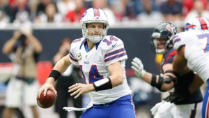 QB Fitzpatrick visits Bengals