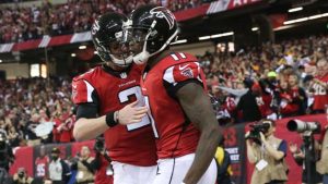 Ryan, Jones lead Falcons to blowout win over Packers