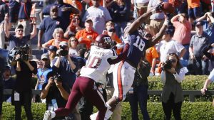 Williams’ Second TD Catch Wins it for Auburn
