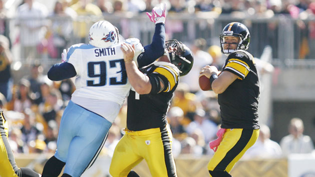 NFL: Tennessee Titans at Pittsburgh Steelers