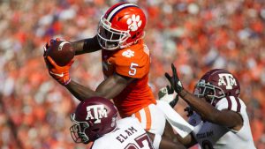 No. 3 Clemson looks sharp heading to Louisville