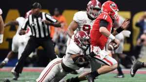 Alabama LB Lewis has surgery for torn ACL
