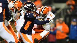 Broncos LB Davis carted off at 1st camp practice