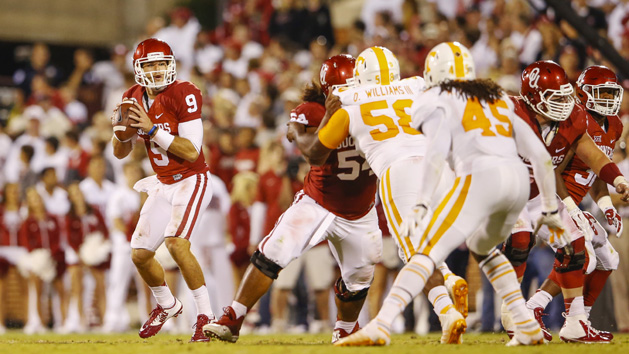 NCAA Football: Tennessee at Oklahoma