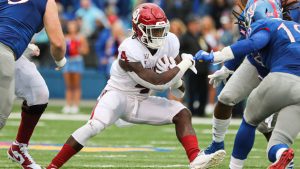 Oklahoma RB Sermon enters transfer portal