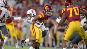 USC rediscovers running game before playing Arizona