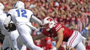 Wisconsin LB Biegel (foot) out at least 2 weeks